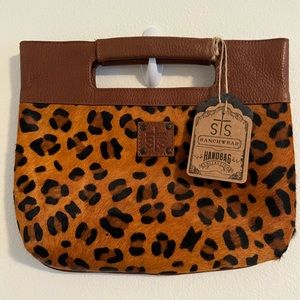 NWT STS Ranchwear Leopard Flat Rock Clutch